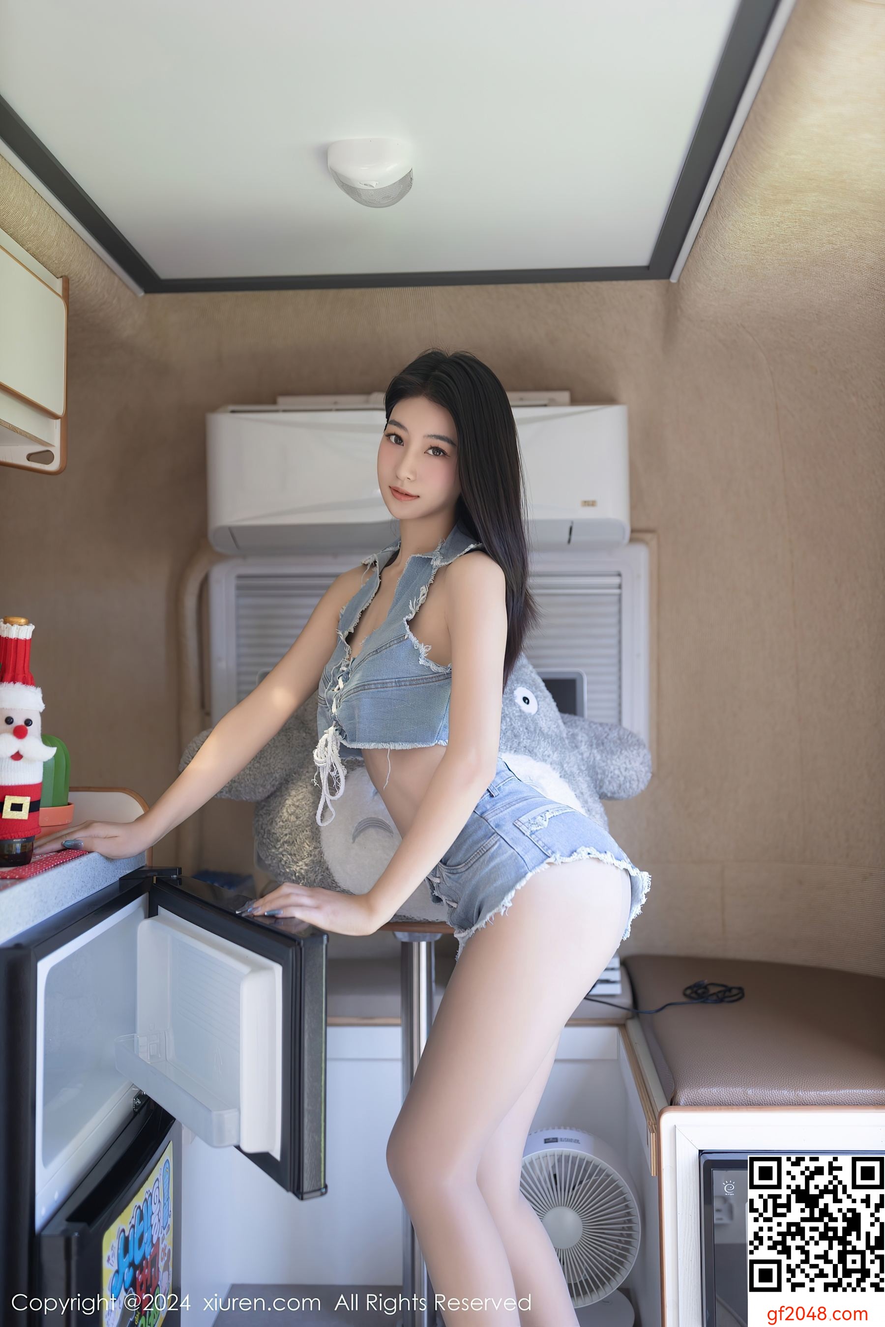 [XiuRen秀人网] No.7973 熊小诺 丝袜美臀