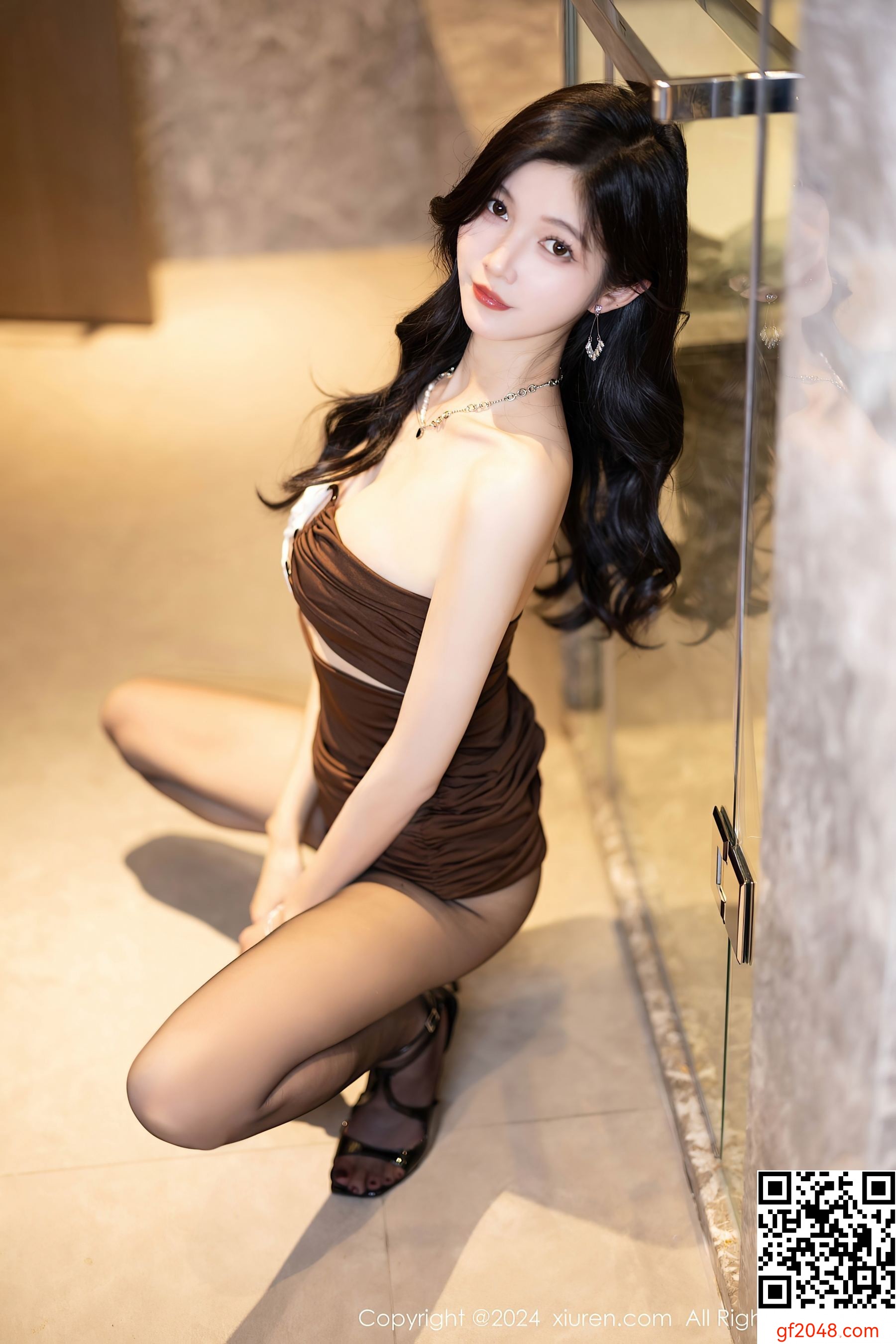 [XiuRen秀人网] No.7983 程程程- 黑丝美腿
