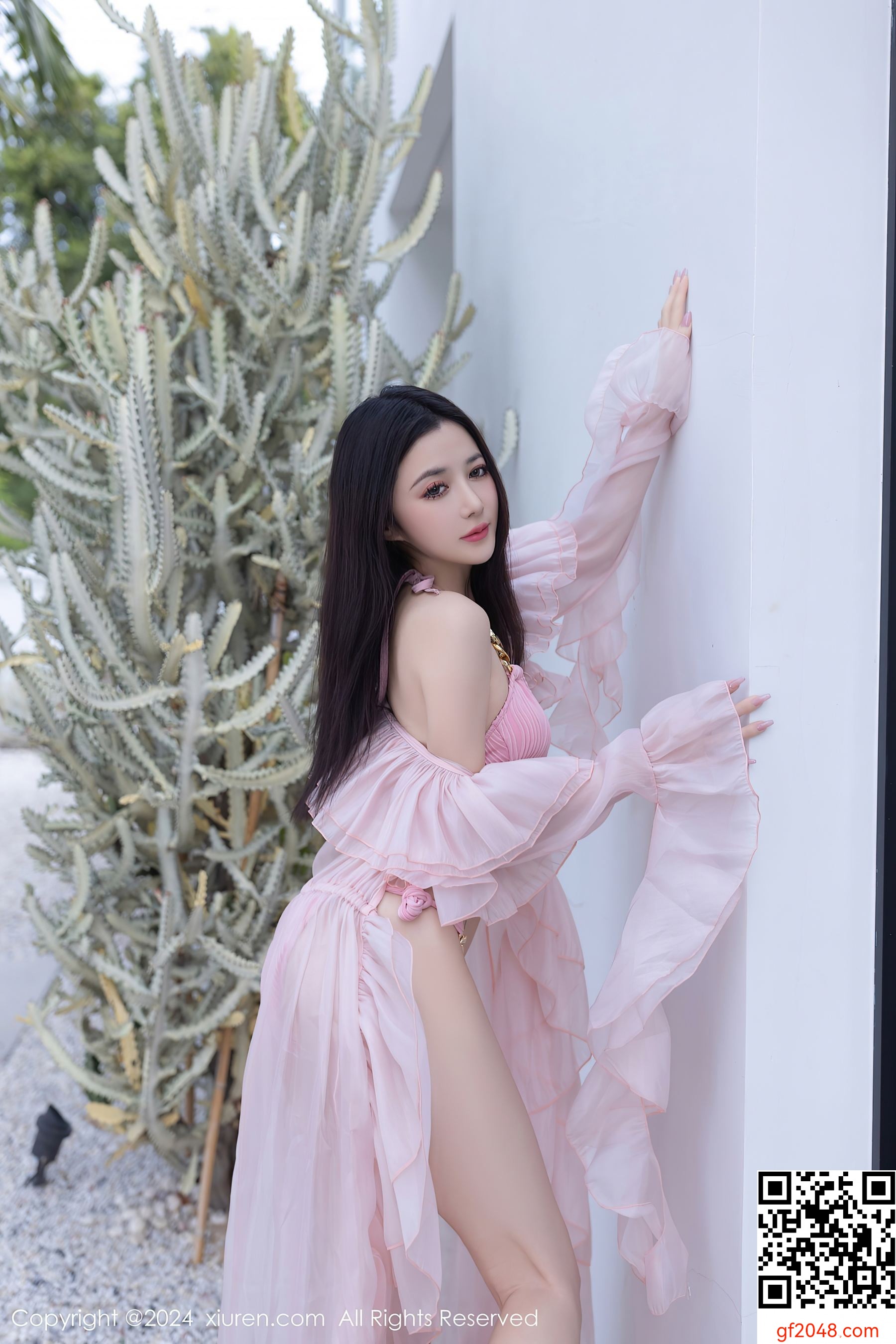 [XiuRen秀人网] No.7920 鱼子酱Fish 比基尼美腿