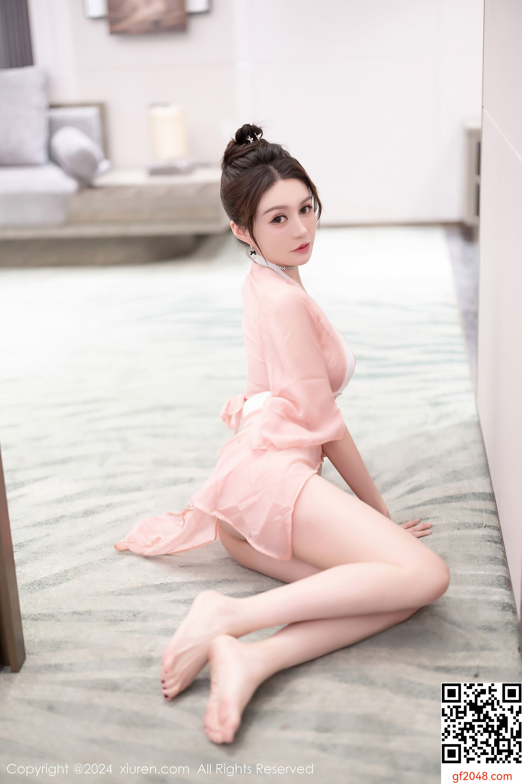 [XiuRen秀人网] No.7927 唐宁宁 美腿妩媚