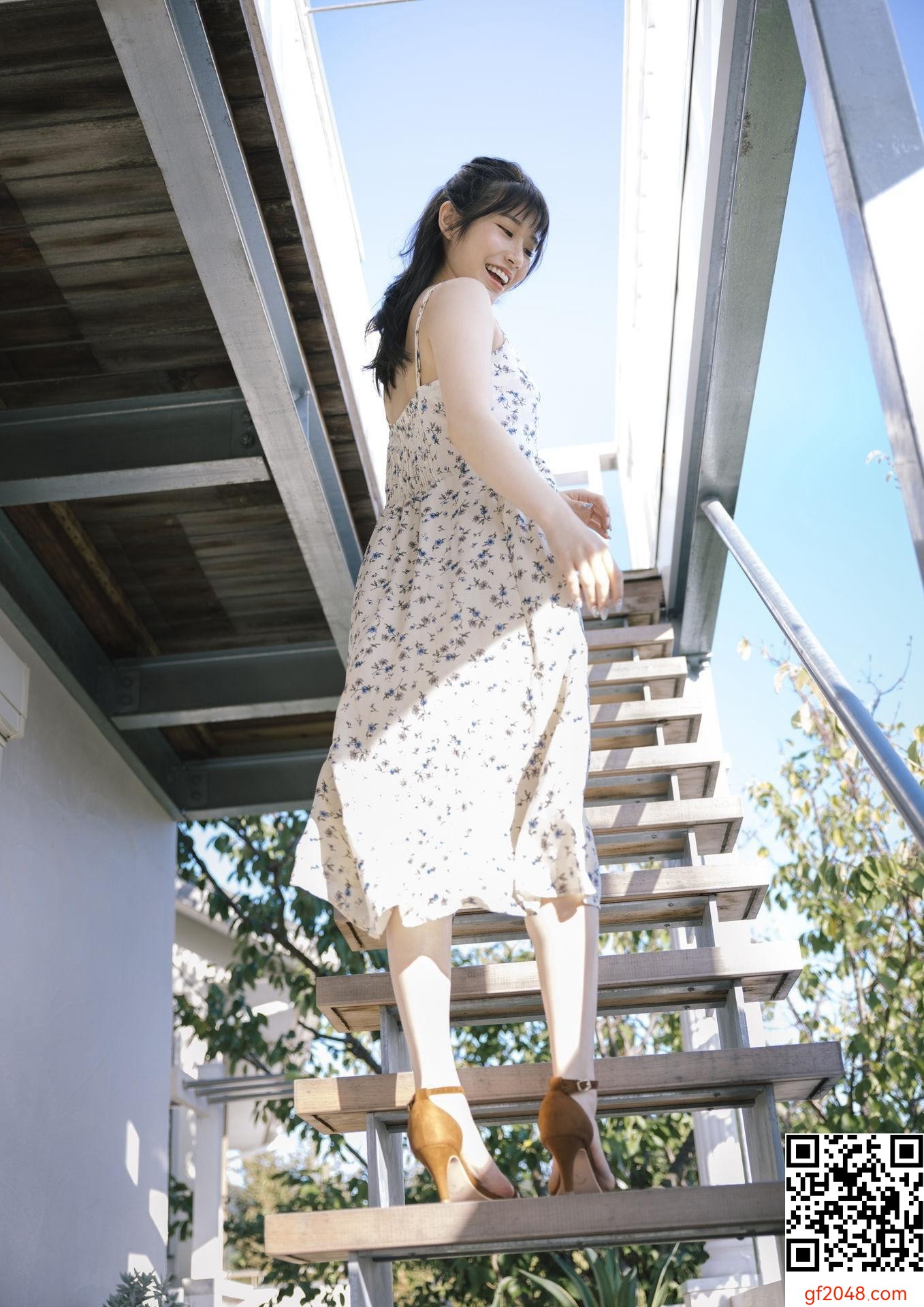 河北彩花 – So in Love (76P)