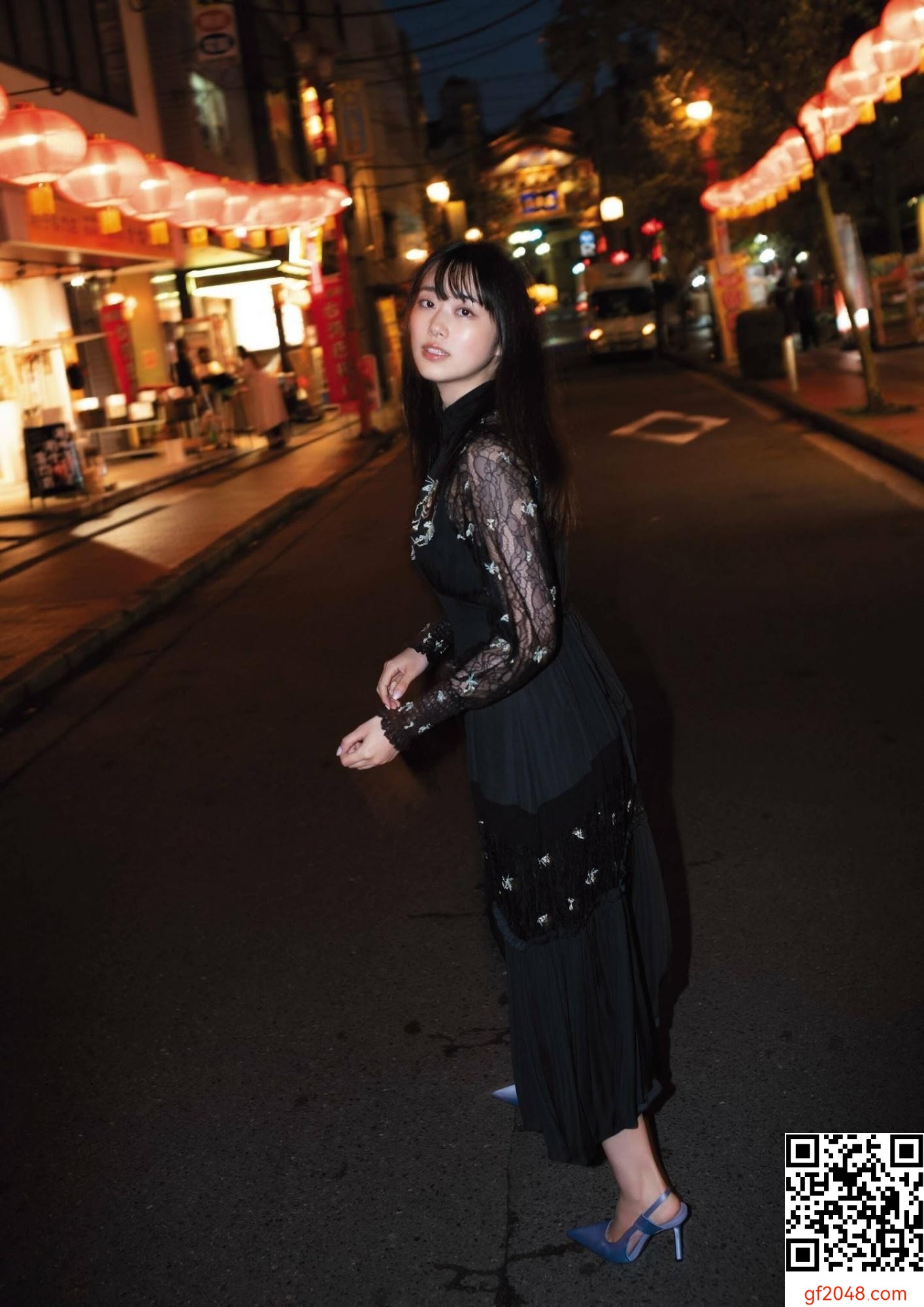 [杉本愛美莉] 驚見誘人小蠻腰 整體魅力滿分 (18P)