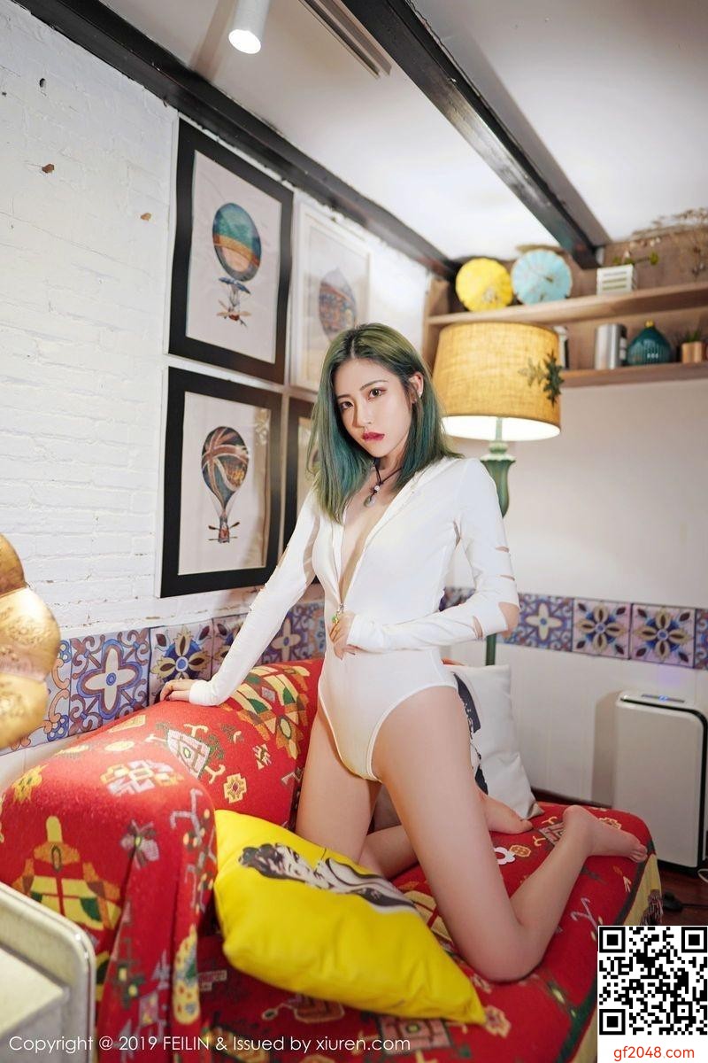 模特小櫻花修長美腿曼妙身材美胸翹臀 (53P)