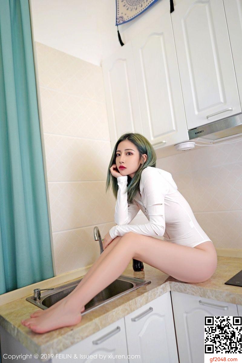 模特小櫻花修長美腿曼妙身材美胸翹臀 (53P)