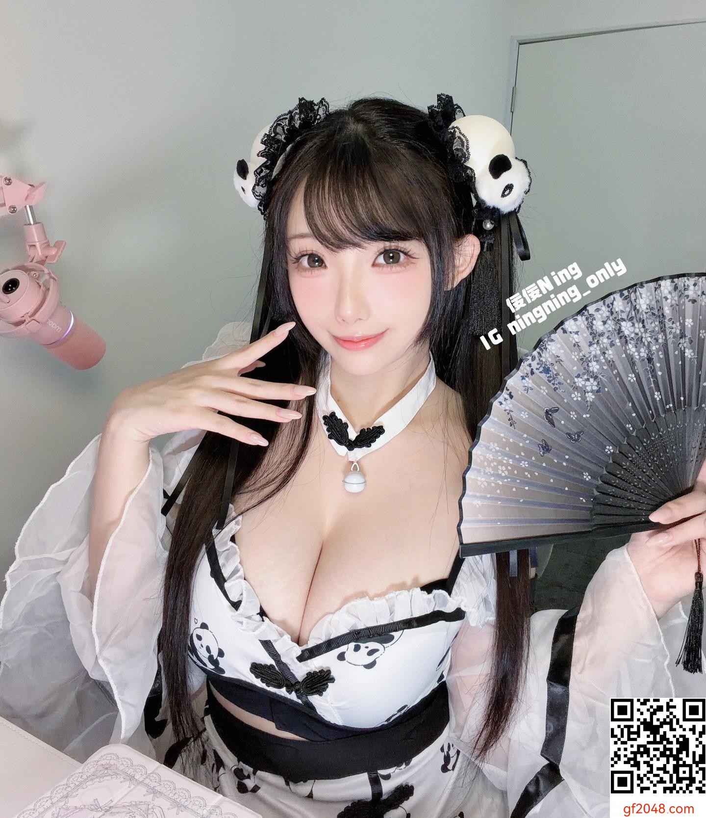 衝擊視覺！Ning 角色扮演 白皙透亮、波濤洶湧的驚人深溝巨乳 核彈級福利畫面