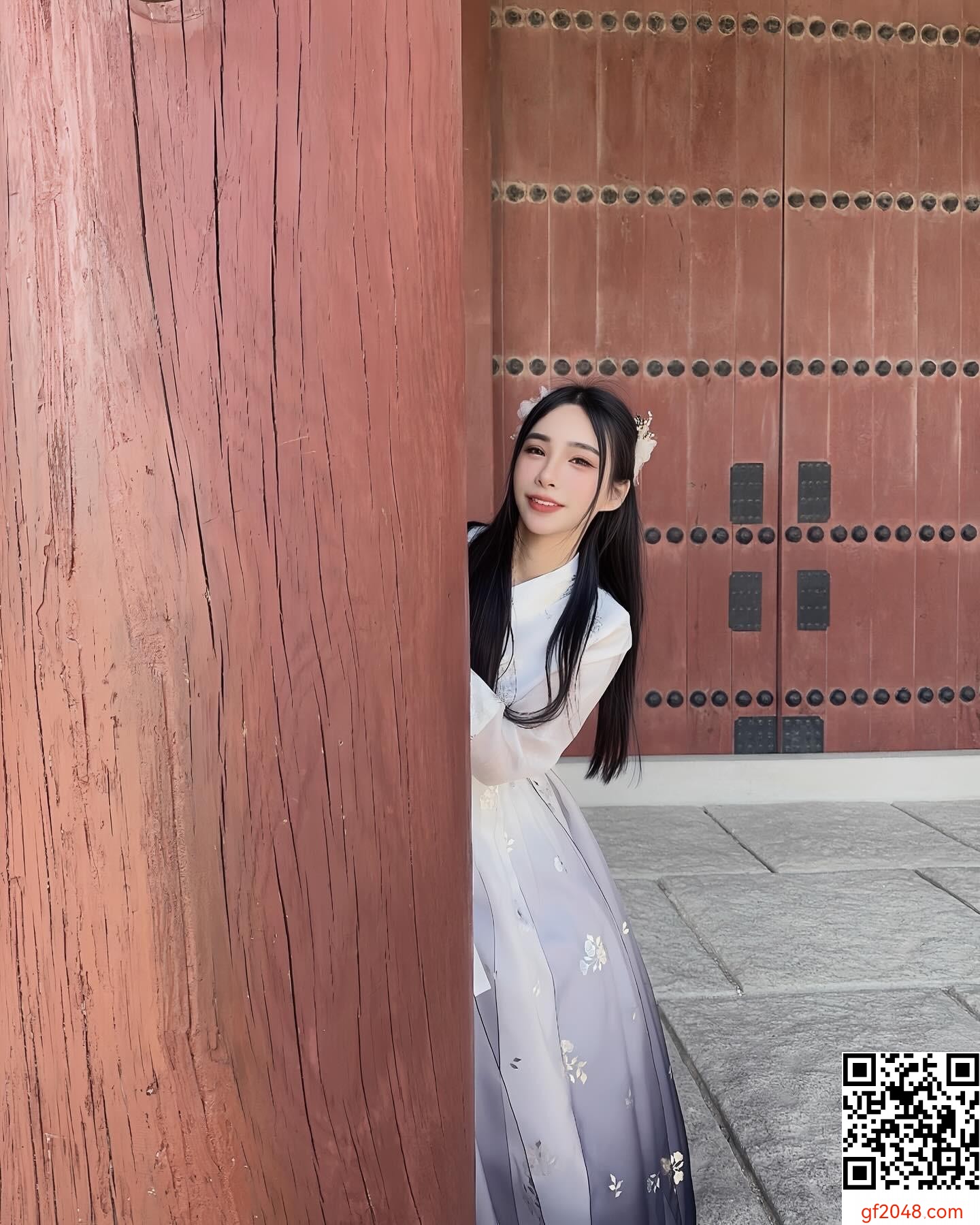 福利滿載！瓜瓜 冷豔雪肌?[^美比基尼 火辣曲線解放 (15P)