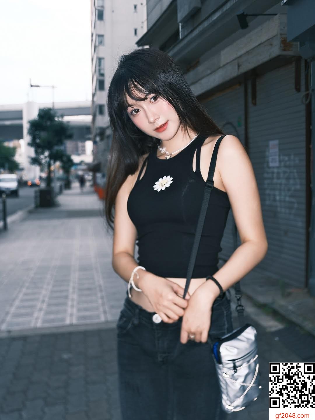 「Pinyu」身材曲線苗均 養眼福利放送 (10P)