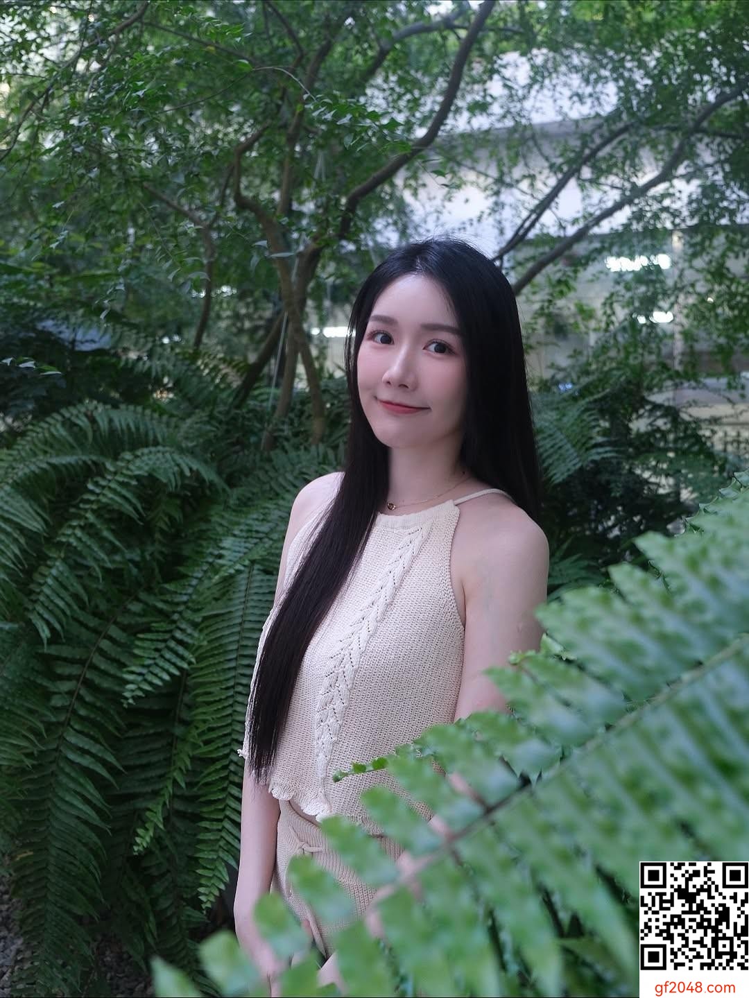 「Mida聖媛」火辣身材外露微笑無人能敵抗拒 (10P)
