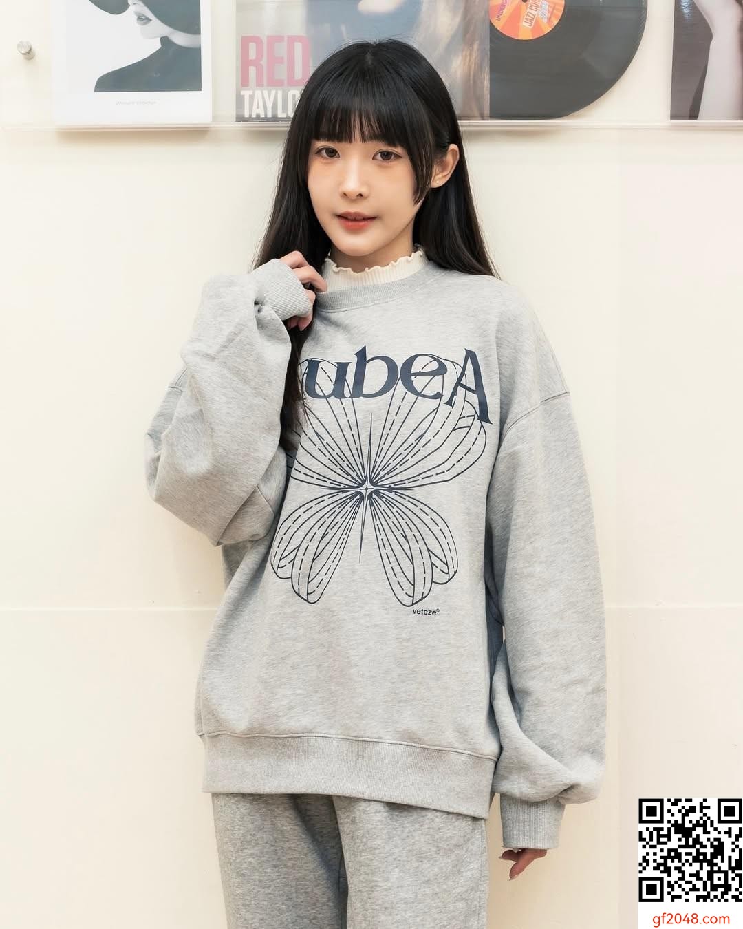 「衣浠」甜美清純誘惑一次滿足 網友都戀愛了 (10P)