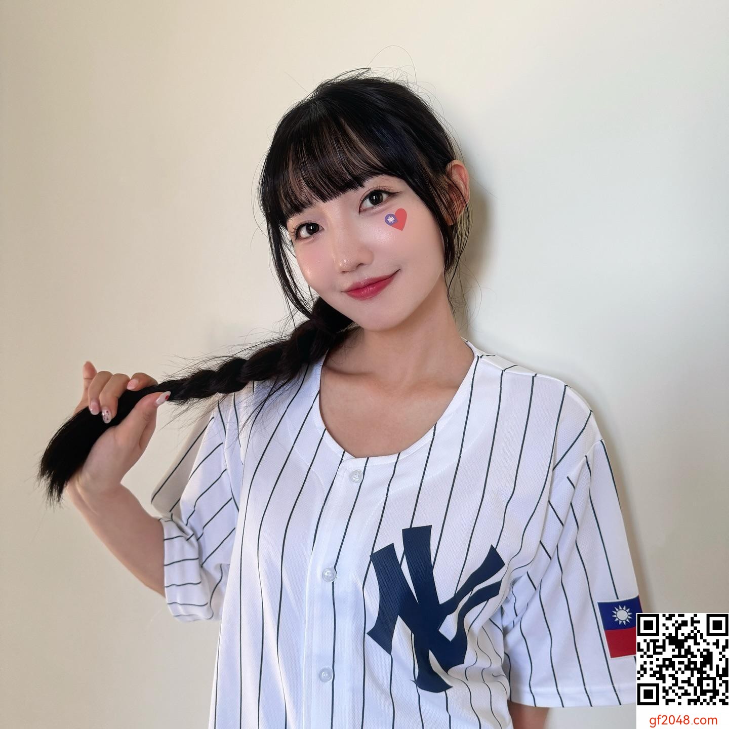 大眼嫩妹「少鹽 yenyen」曼妙好身材讓人精神百倍 (10P)