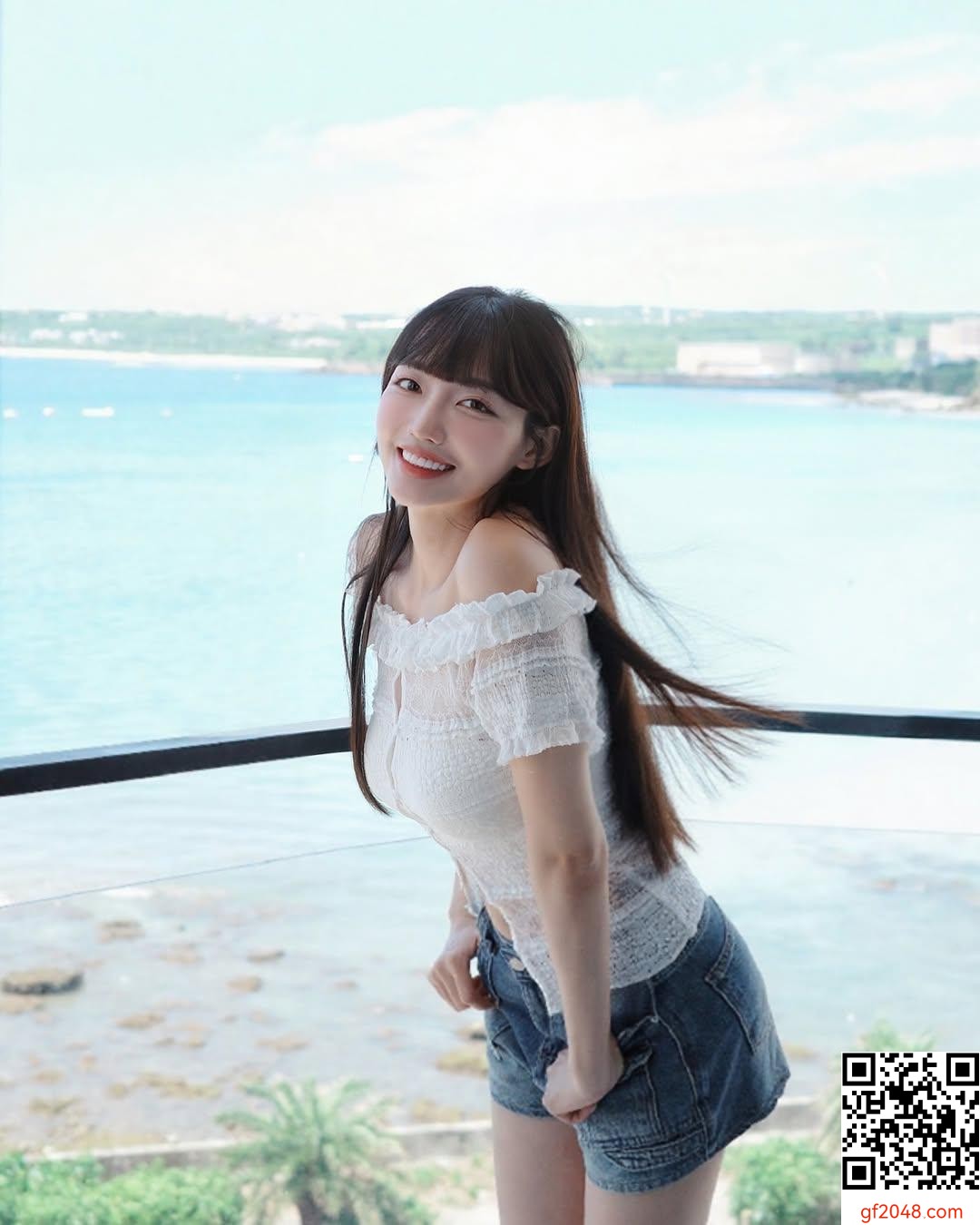 大眼嫩妹「少鹽 yenyen」曼妙好身材讓人精神百倍 (10P)