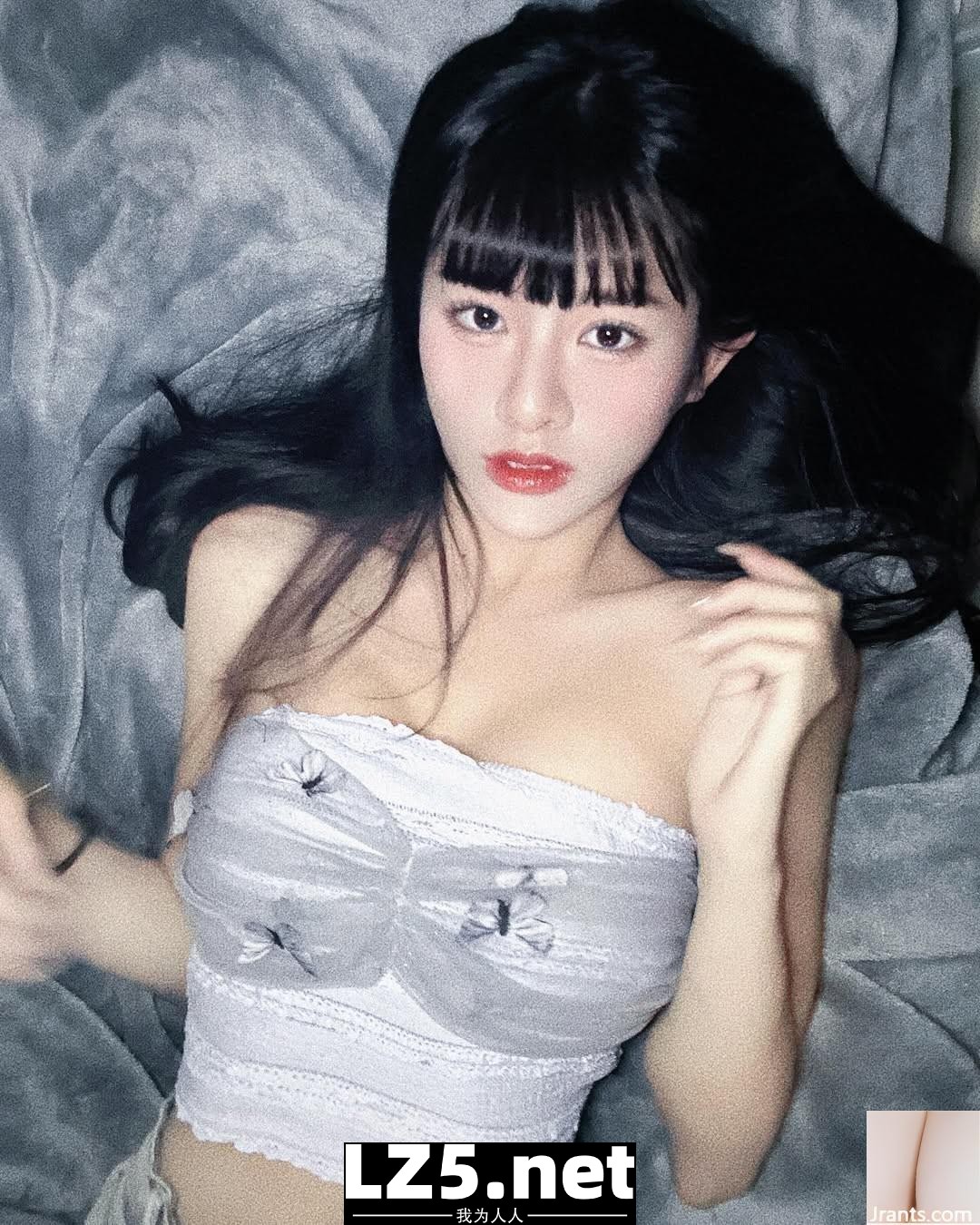 「又心」亮眼外型加上姣好身材讓人越看越著迷 (10P)