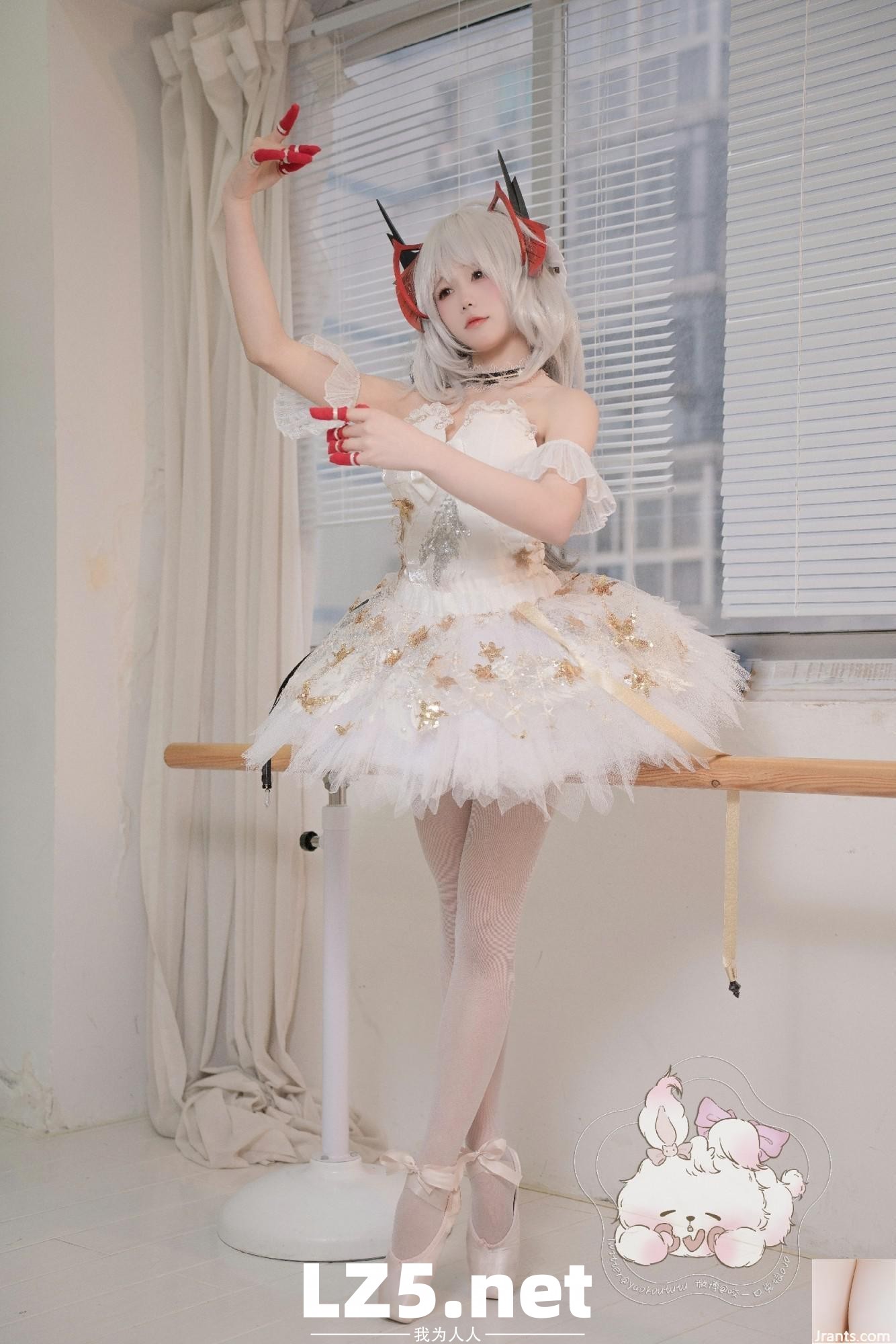 Coser@黏黏團子兔 – W天鵝之舞 (55P)