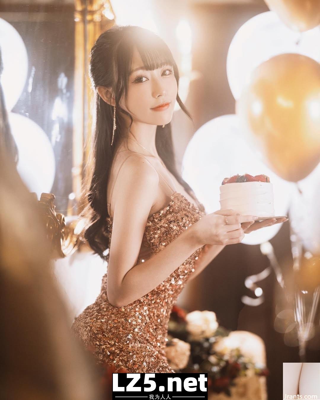 「瑋庭Angela」腰束奶澎 可愛中帶點性感 (10P)