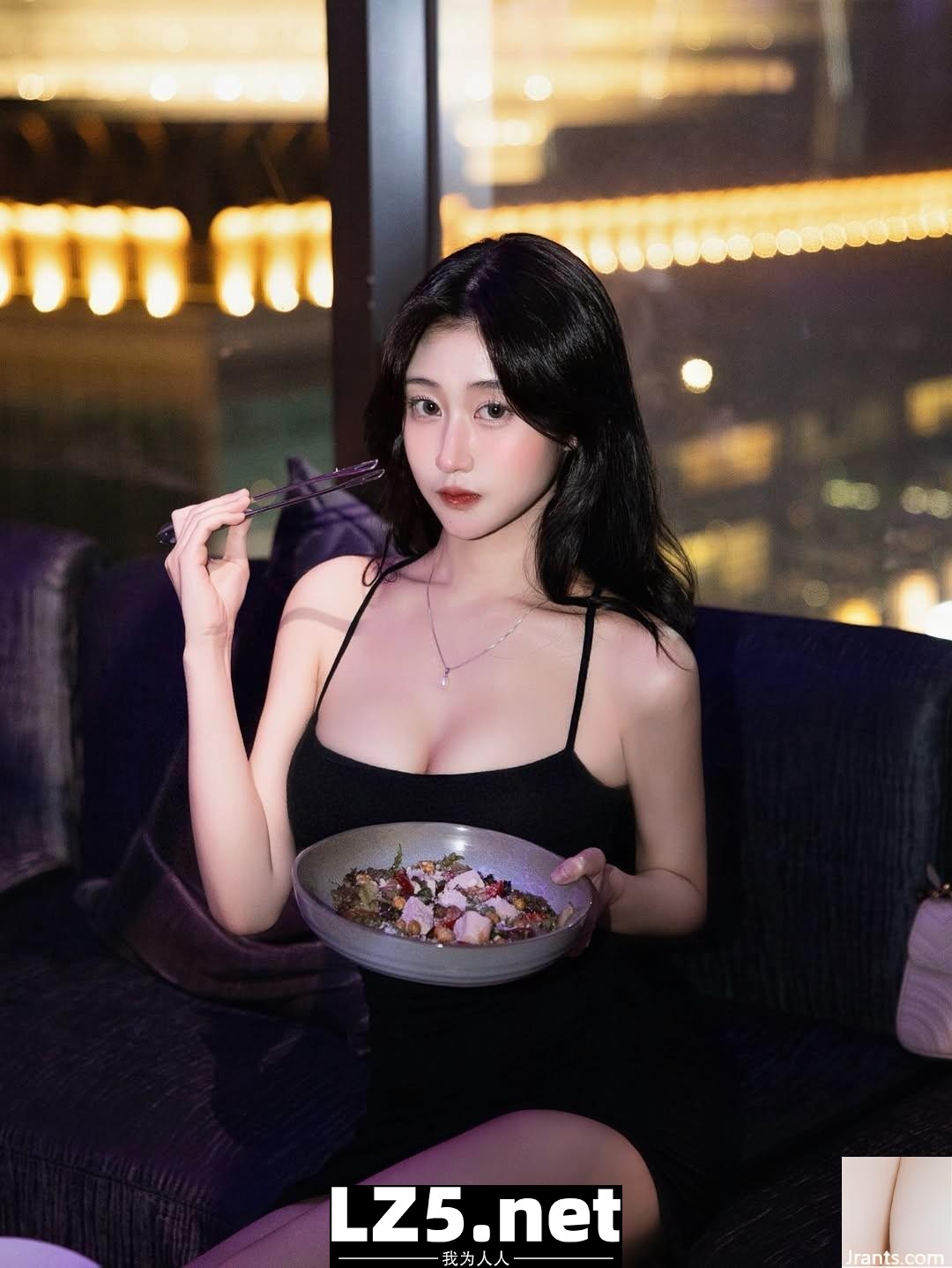 「Angela」香豔美乳溢出 身材實在太惹火 (10P)