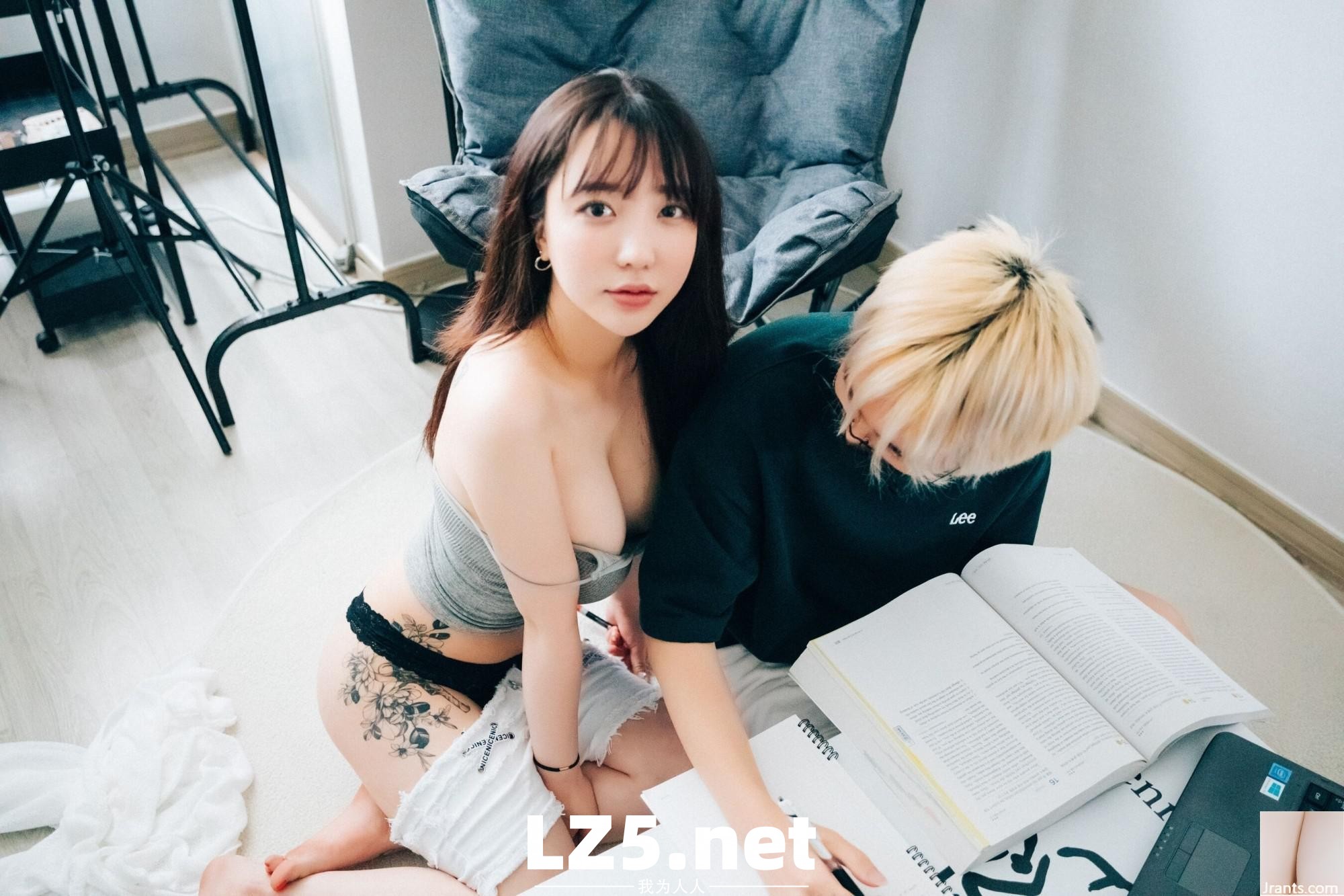 [套圖]  [Loozy] 孫樂樂《Rrivate tutor》 (144P)