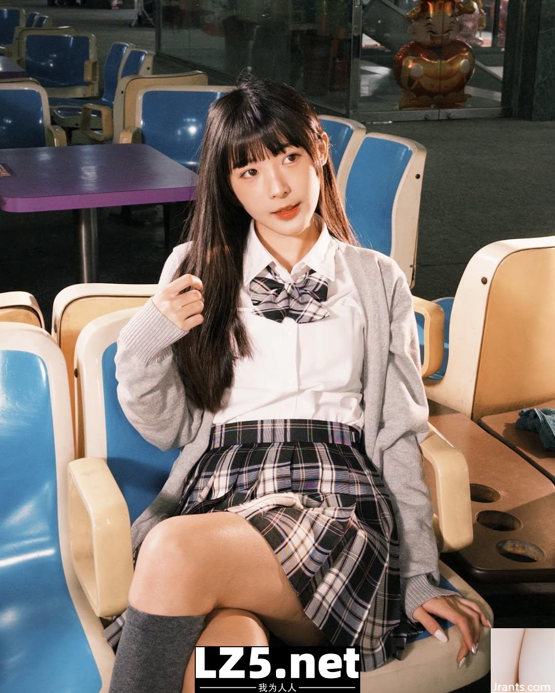 「衣浠」氣質與性感身材的完美融合 (10P)