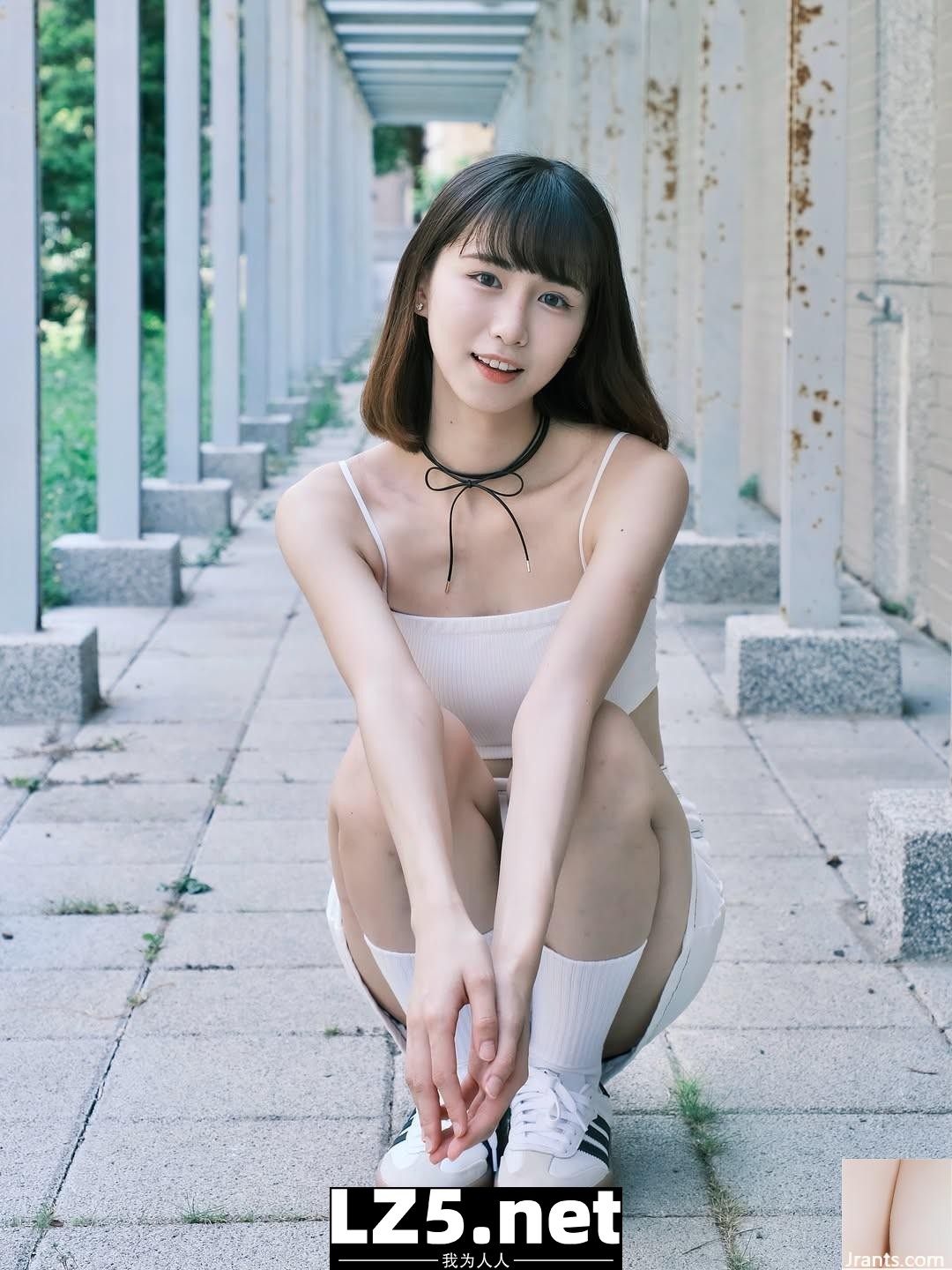 氣質學生妹「Ting」五官甜到炸 誰看了不心動 (10P)