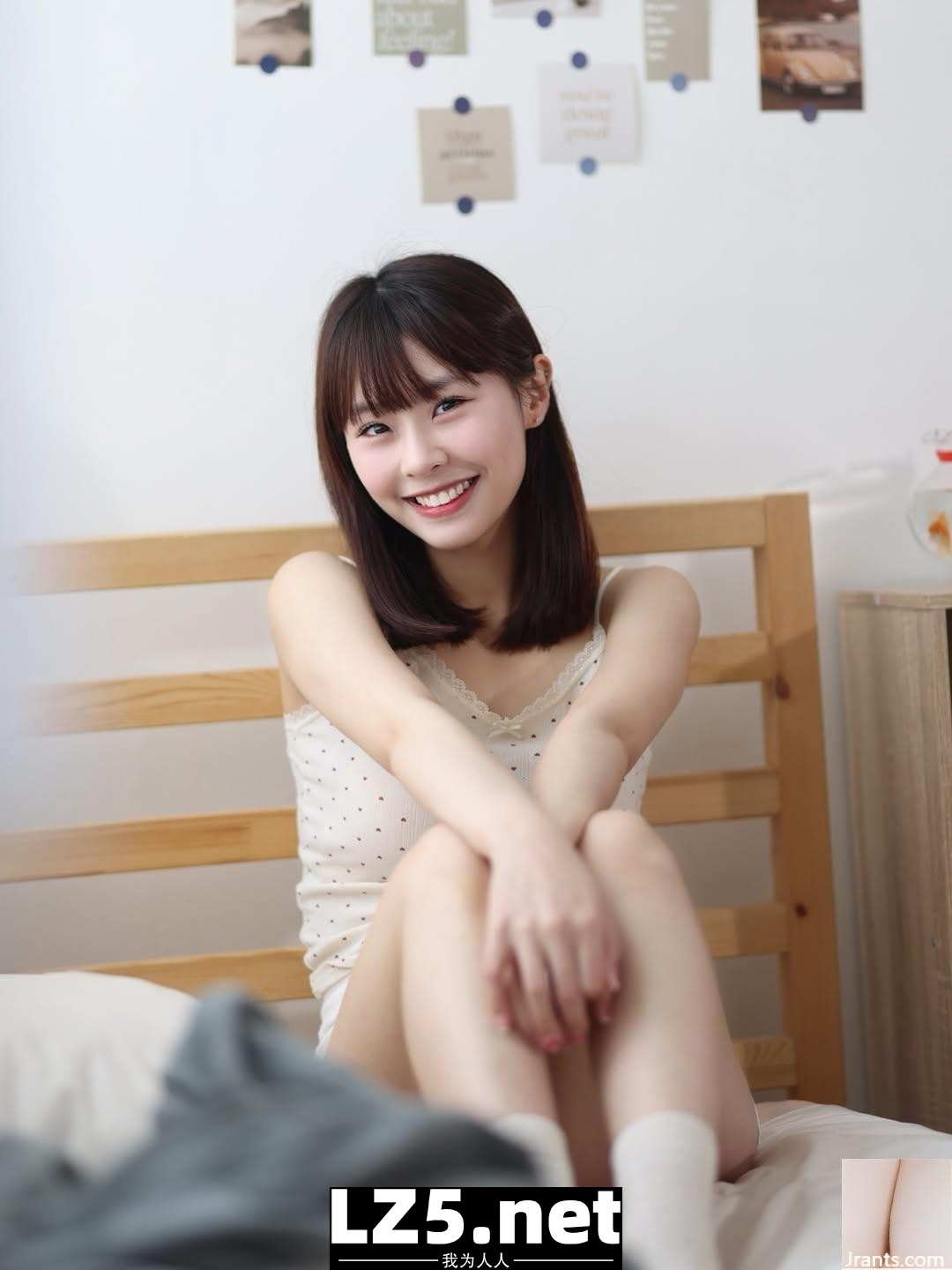 「仔仔」清純臉蛋藏不住撩 甜笑一秒偷走心 (10P)