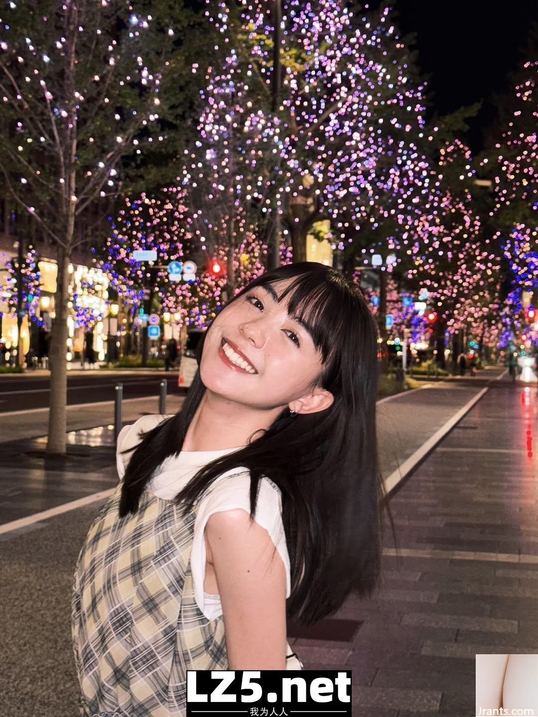 氣質美女「采欣」高顏值突破天際 (10P)