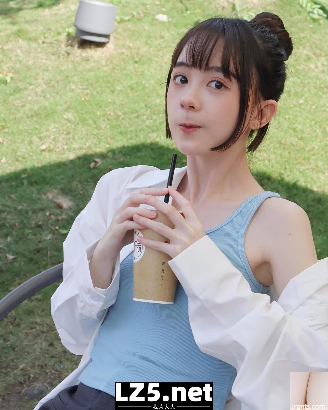 氣質美女「采欣」高顏值突破天際 (10P)
