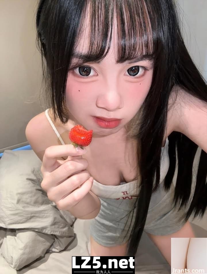 超辣美少女「小鹿」解放誘人身材 大飽眼福 (10P)