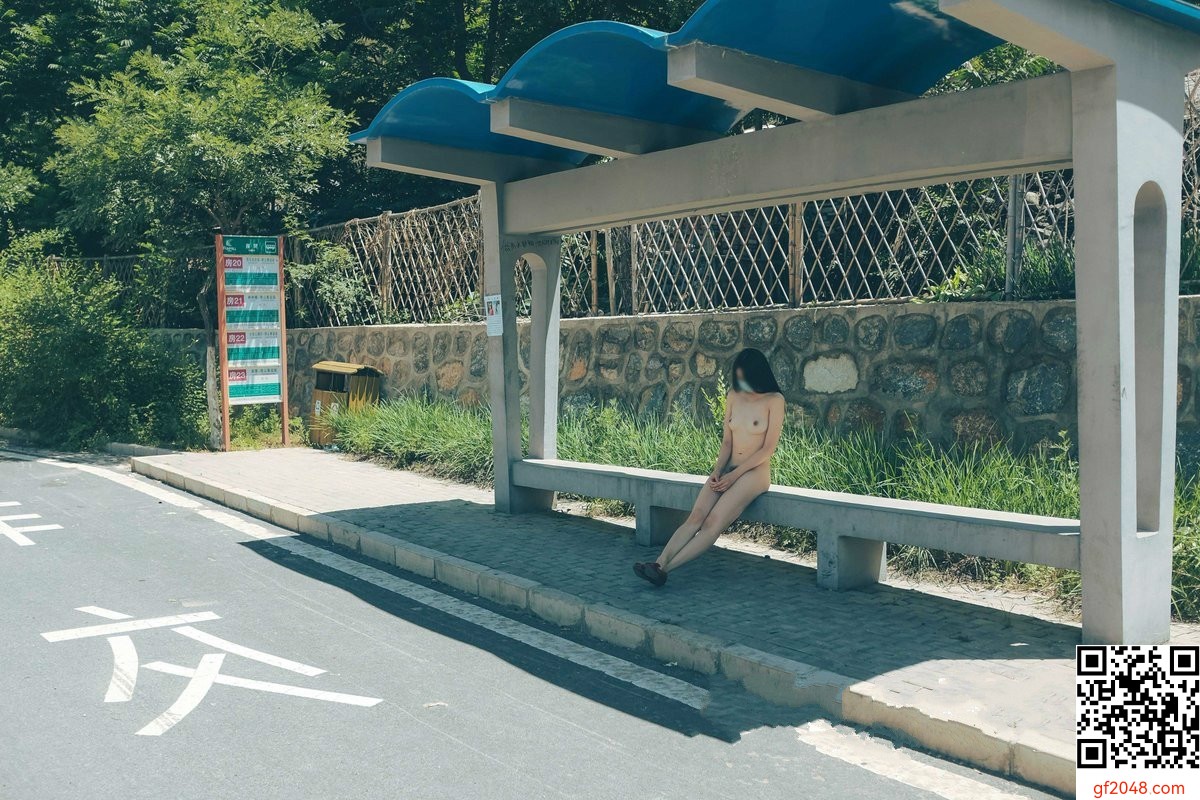 海灘裸露