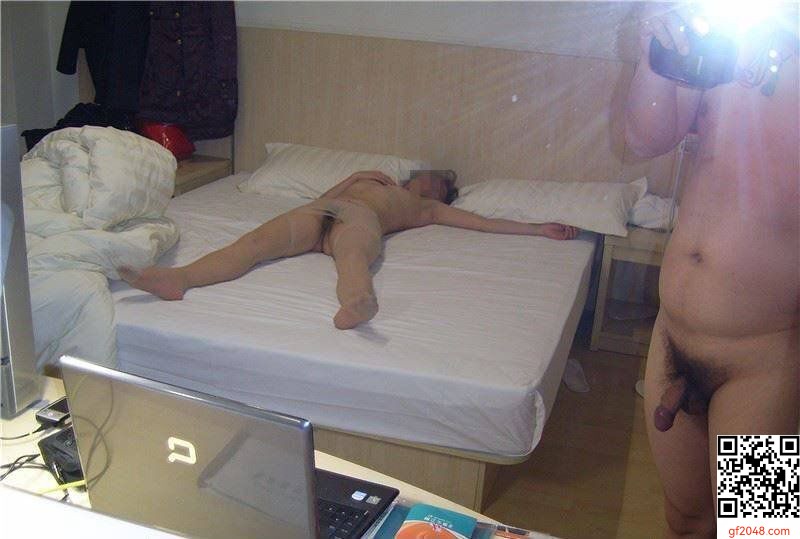 週末約單男一起瘋狂一下