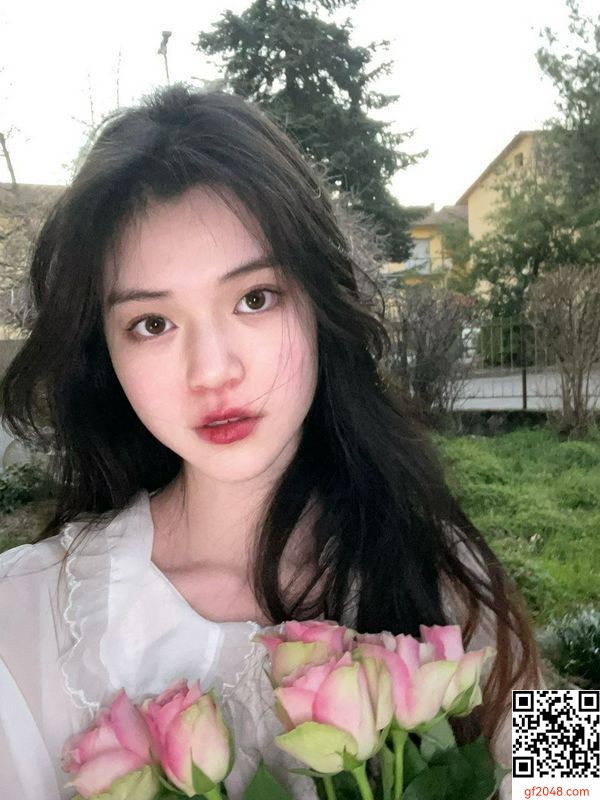 愛吃棒棒糖的美女