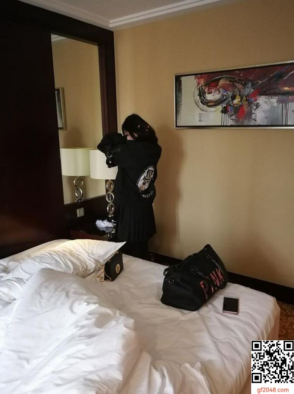玩弄女神，在我看來她就是一個婊子