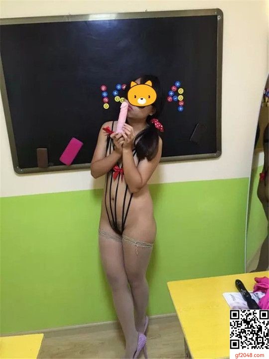 你們再教師裡插過學生妹嗎