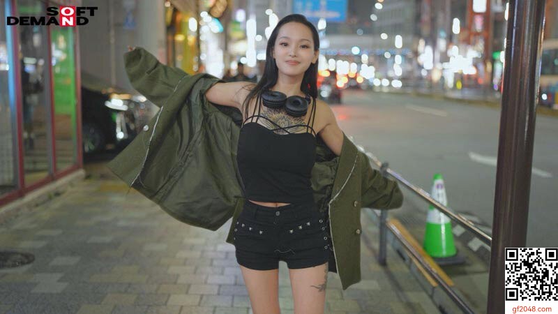 SOD素人2月デビュー女優「選元(よりもと)らな」情報解禁！東京渋谷で活動中の現役DJ！