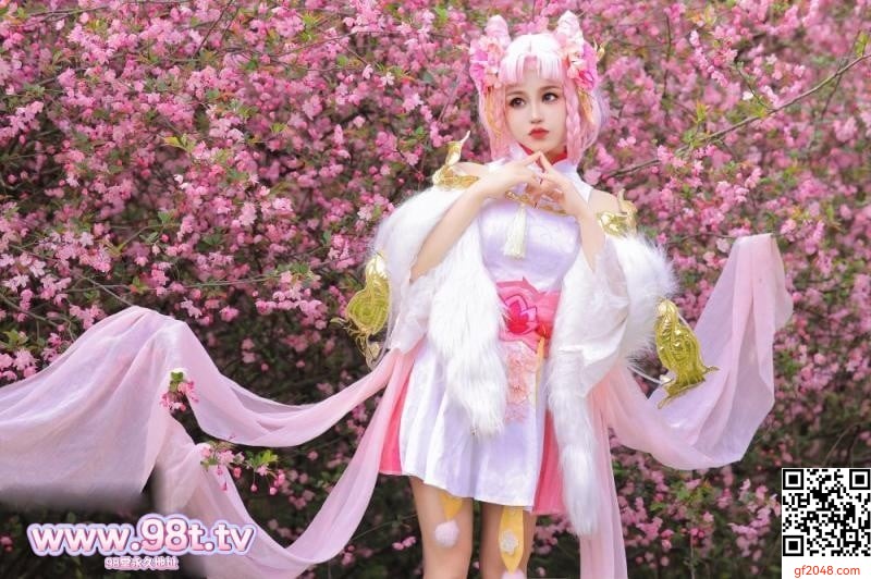樱花树下的顶级白虎[58P]