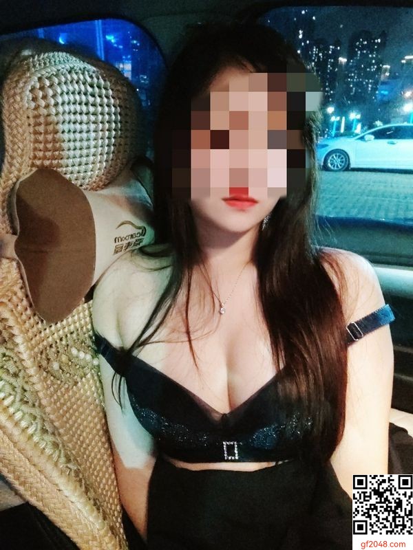 首次外拍露出，很緊張