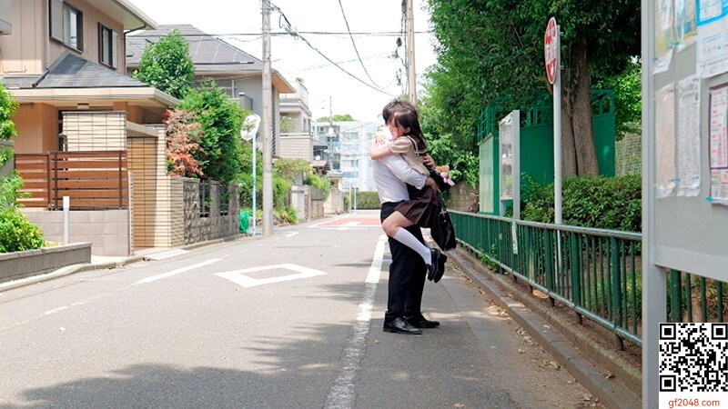 日向由奈：駅弁ピストンから始まった恋心 大人の腕力に抗えず、逃げられない中出しを