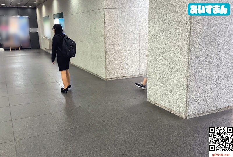 オナニー＆セックスで辛い現実から逃げる仕事出来ない系マゾ会社員ww終電超え残業休