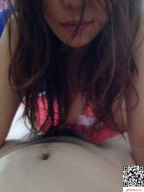 小妹的女僕裝誘惑