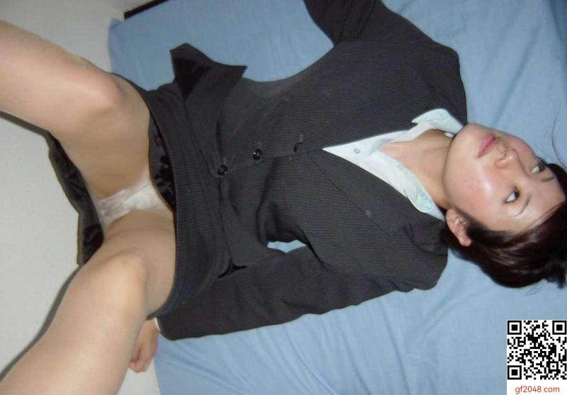 [自拍] 半夜找我研究人生